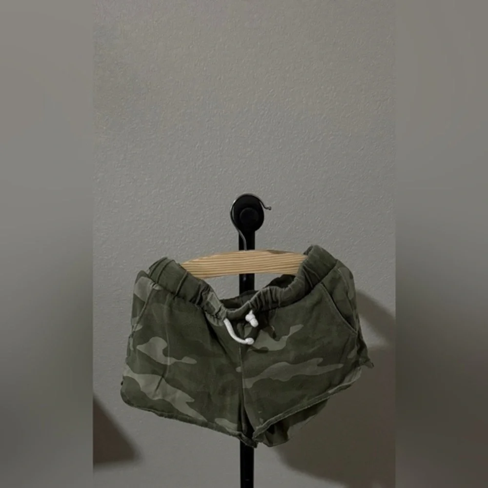 Old Navy Olive Camo Shorts